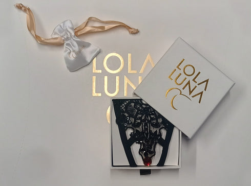 Carla Gift Set / Thong + Necklace in a Lovely Case open string - lolaluna.com