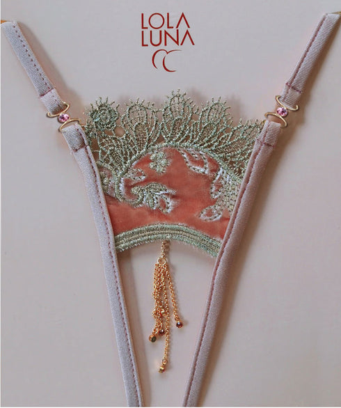 Romelie Gift Set / Open Thong + Necklace in a Lovely Case open string - lolaluna.com