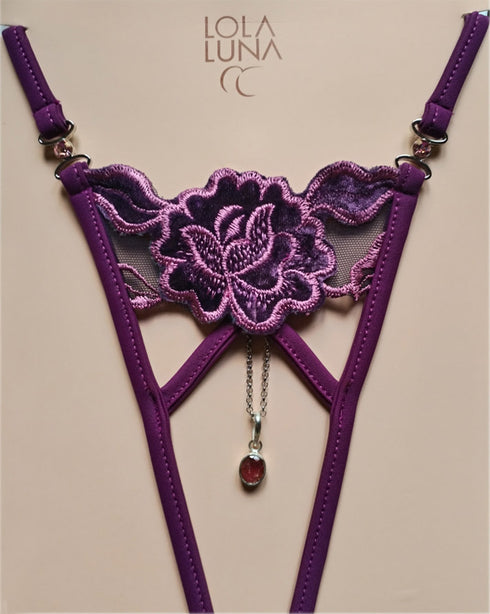 Ruby Gift Set / Priska open Thong + Necklace in a Lovely Case Open G-string - lolaluna.com