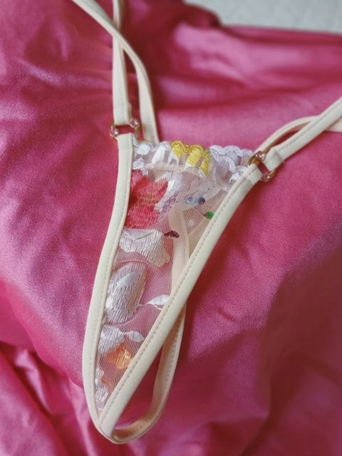 Petal micro thong – LolaLuna Lingerie